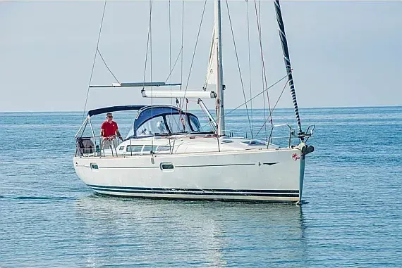 Sun Odyssey 42 i in San Vincenzo / Marina di San Vincenzo - image 1