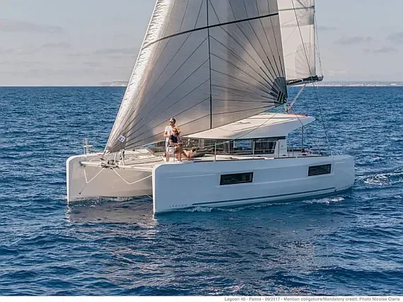 Lagoon 40 in Athens / Alimos Marina - image 1
