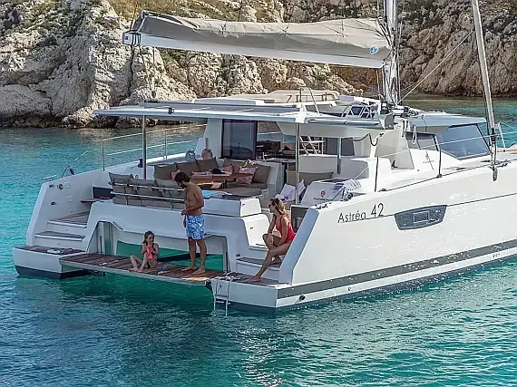 Astréa 42 in Sardinia / Olbia / Marina Golfo Cugnana - image 1