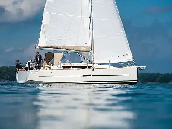 Dufour 360 Grand Large in Sicily / Marsala Marina - image 1
