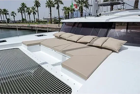 Astréa 42 in Castellammare di Stabia / Marina di Stabia - image 1