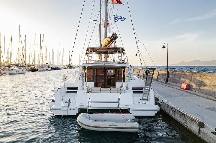 Bali 4.1 in Paros / Piso Livadi Port - image 1