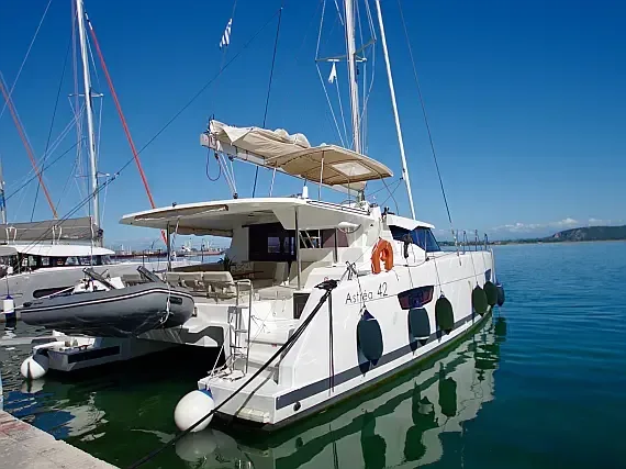 Astréa 42 in Preveza Main Port - image 1