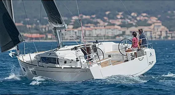 Oceanis 38.1 in Orhaniye / Palmiye Marina - image 1