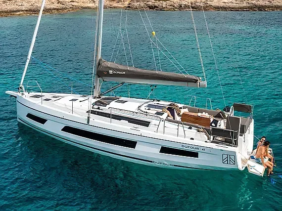 Dufour 41 in Mallorca / Palma de Mallorca / La Lonja Marina Charter - image 1
