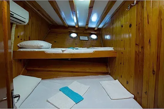 Gulet in Salamina / Salamis Yachting Club - image 1