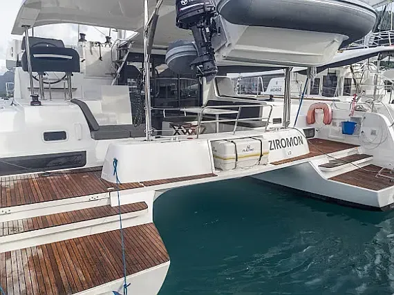 Lagoon 42 in Eden Island / Mahe, Victoria / Eden Island Marina - image 1