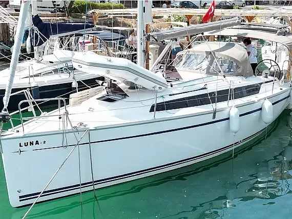 Bavaria 34 Cruiser in Fethiye / Marina Imbat - image 1