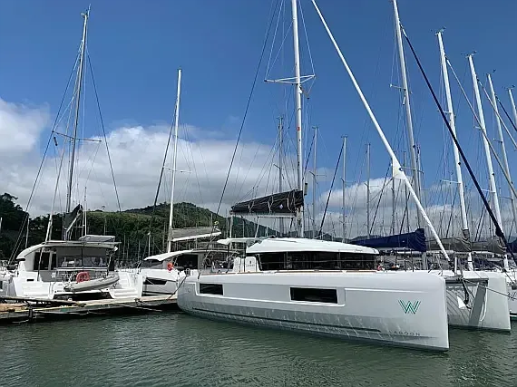 Lagoon 40 in Paraty / Marina Farol de Paraty - image 1