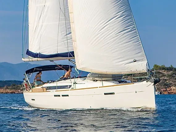 Sun Odyssey 449 in Kiato - image 1