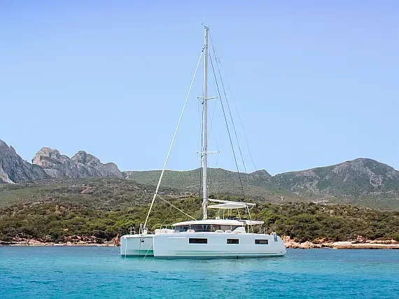 Lagoon 46 in Corsica / Ajaccio / Port Tino Rossi - image 1