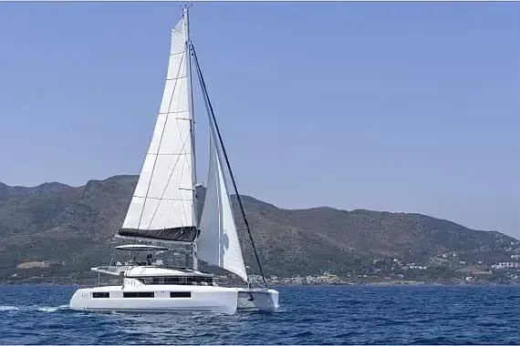 Lagoon 51 in Athens / Alimos Marina - image 1