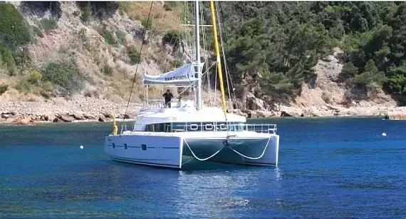 Catlante 600 in Eden Island / Mahe, Victoria / Eden Island Marina - image 1