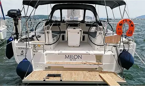 Oceanis 40.1 in Kefalonia / Sami Port - image 1