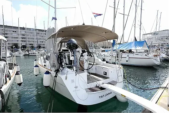 Sun Odyssey 319 in Pula / ACI Marina Pula - image 1