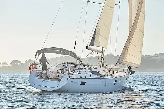 Elan Impression 45 in Vigo / Real Club Nautico de Vigo - image 1
