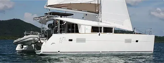 Lagoon 400 S2 in La Spezia / Porto Mirabello - image 1