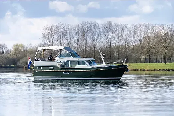 Linssen Grand Sturdy 35.0 AC in Kinrooi / Jachthaven De Spaanjerd - image 1