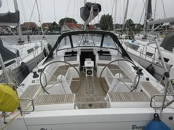 Hanse 458 in Stockholm - Saltsjöbaden / Saltsjö Pir Marina - image 1