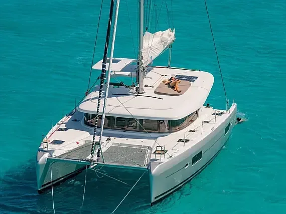 Lagoon 42 in Lefkada / Port of Lefkas - image 1