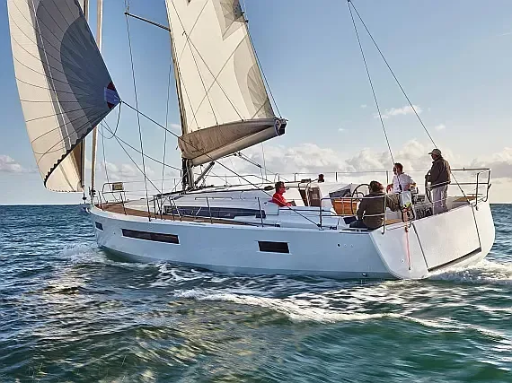 Sun Odyssey 490 in Procida / Marina di Procida - image 1