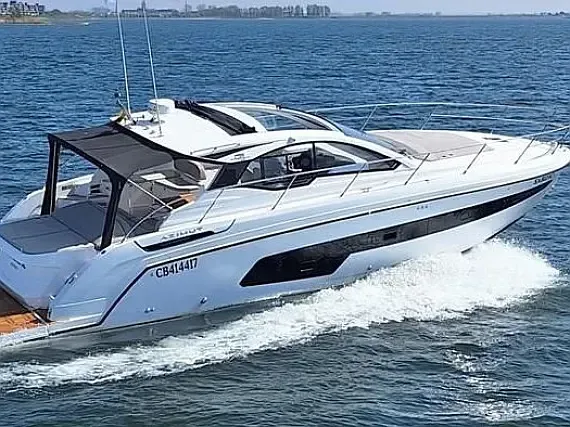 Azimut Atlantis 45 in Podstrana / Marina Lav - image 1