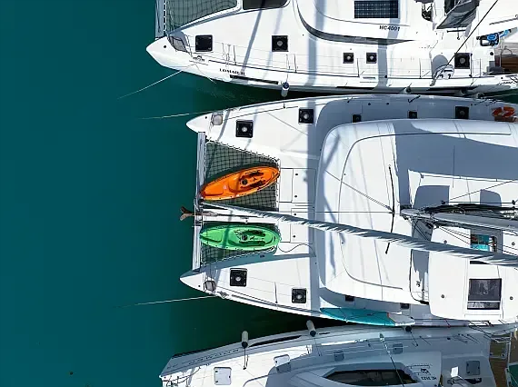 Lagoon 42 in Eden Island / Mahe, Victoria / Eden Island Marina - image 1