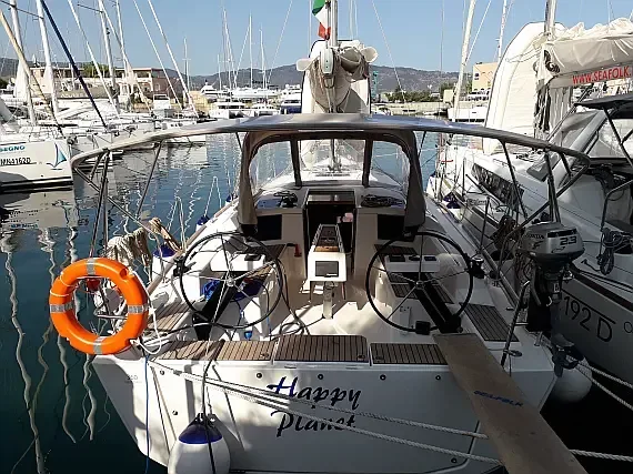 Dufour 360 Grand Large in Sicily / Furnari / Marina Portorosa - image 1