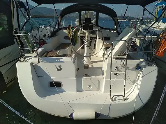 Oceanis 34 in Achillio port - image 1