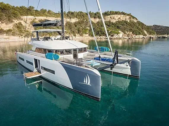 Lagoon Seventy 7 in Corsica / Ajaccio / Port Tino Rossi - image 1