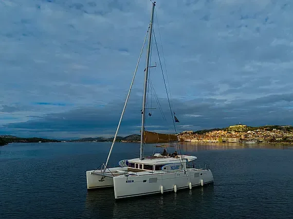 Lagoon 450 in Šibenik / D-Marin Marina Mandalina - image 1
