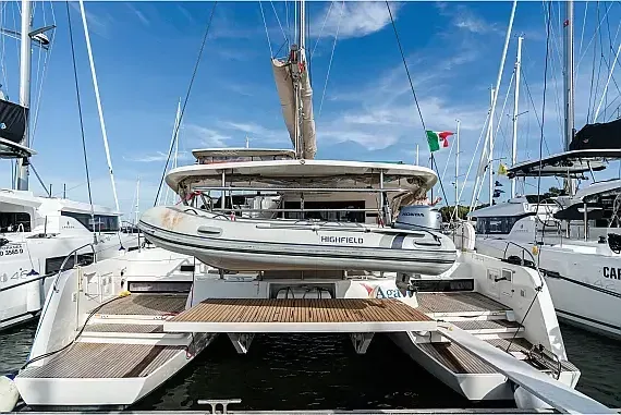 Lagoon 42 in Sardinia / Olbia / Marina di Olbia - image 1