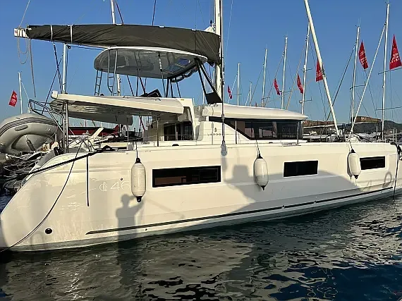 Lagoon 46 in Ibiza / Sant Antoni de Portmany Port - image 1