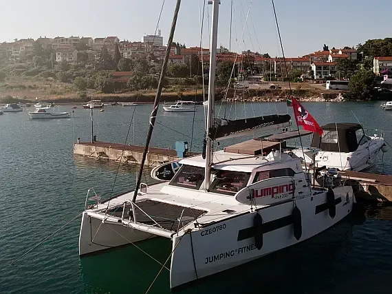 Aventura 34 in Šibenik / D-Marin Marina Mandalina - image 1