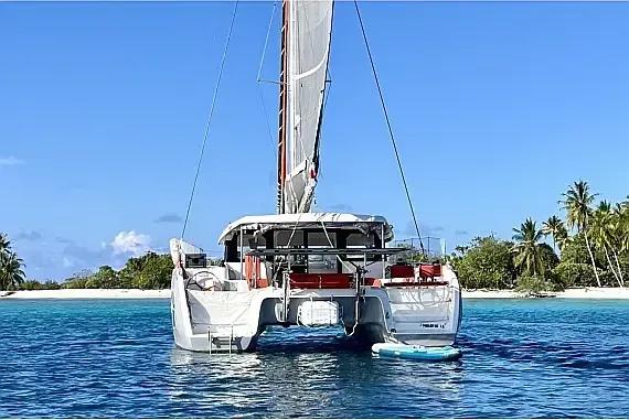 Excess 11 in Papeete, Tahiti / Papeete - image 1