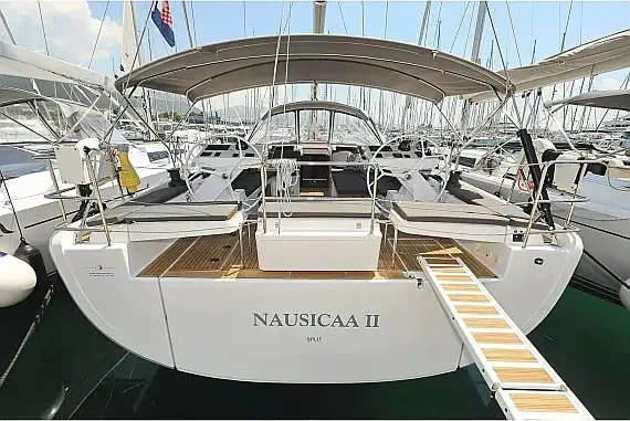 Hanse 588 in Salerno / Marina d'Arechi - image 1