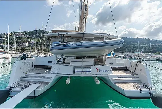 Lagoon 42 in Sicily / Capo d'Orlando Marina - image 1