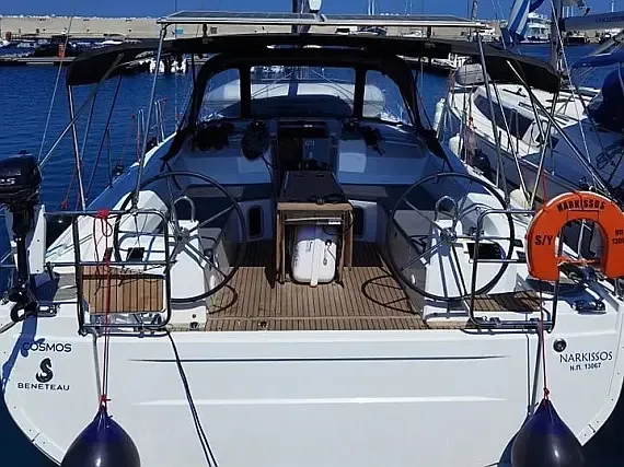 Oceanis 40.1 in Kefalonia / Sami Port - image 1