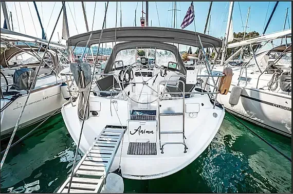 Oceanis 361 in Athens / Marina Delta Kallithea - image 1