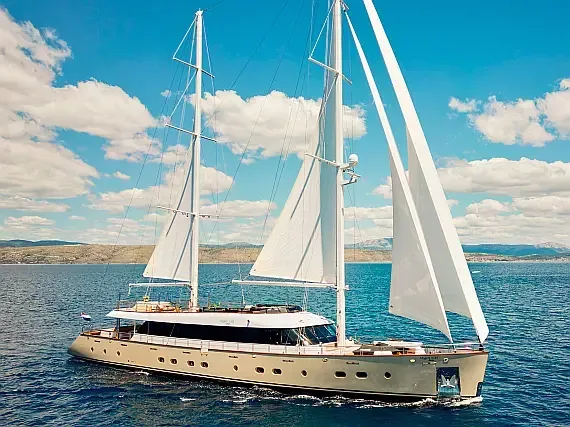 Motor sailer in Split / Port of Split / West Harbour - image 1