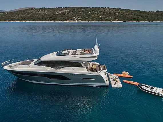 Prestige 630S in Trogir / SCT Marina Trogir - image 1