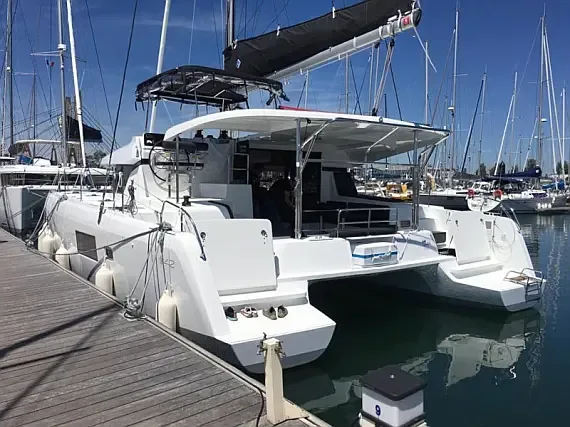 Lagoon 42 in Salerno - image 1
