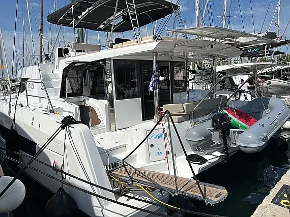 Bali 4.6 in Athens / Alimos Marina - image 1