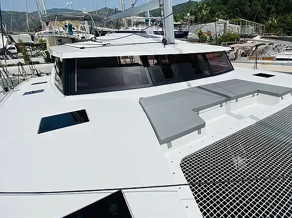 Astréa 42 in Fethiye / Yacht Classic Hotel - image 1