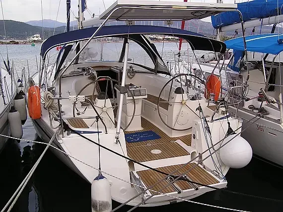 Bavaria 40 Cruiser in Lefkada / Port of Lefkas - image 1