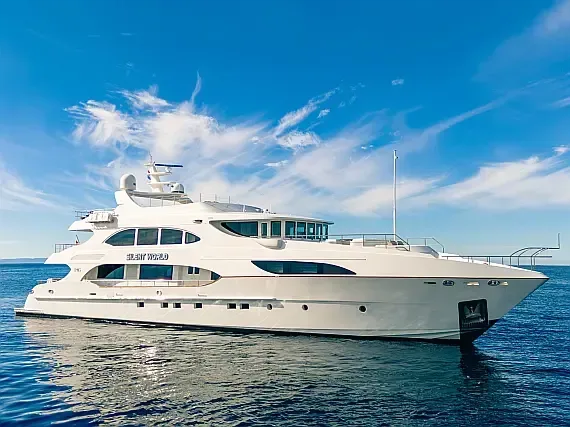 Motoryacht in Split / Port of Split / West Harbour - image 1