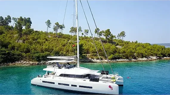 Lagoon Seventy 7 in Split / Port of Split / West Harbour - image 1