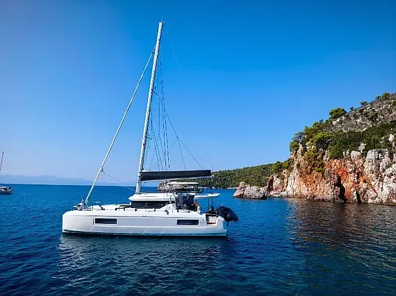 Lagoon 43 in Volos / Port of Volos - image 1