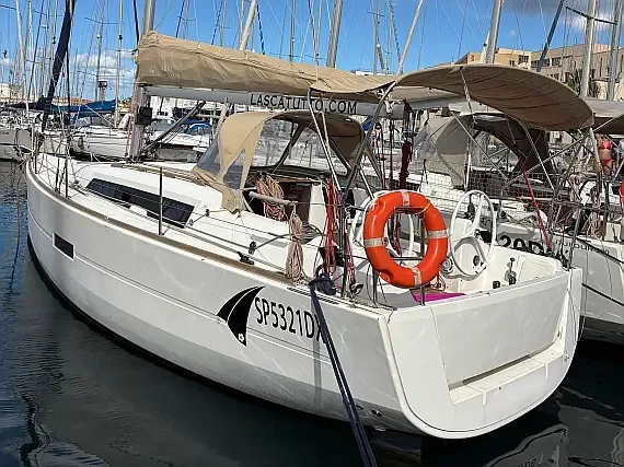 Dufour 310 Grand Large in Sicily / Palermo / La Cala (Porto Palermo) - image 1