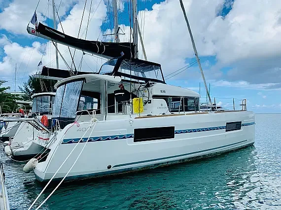 Lagoon 40 in Eden Island / Mahe, Victoria / Eden Island Marina - image 1